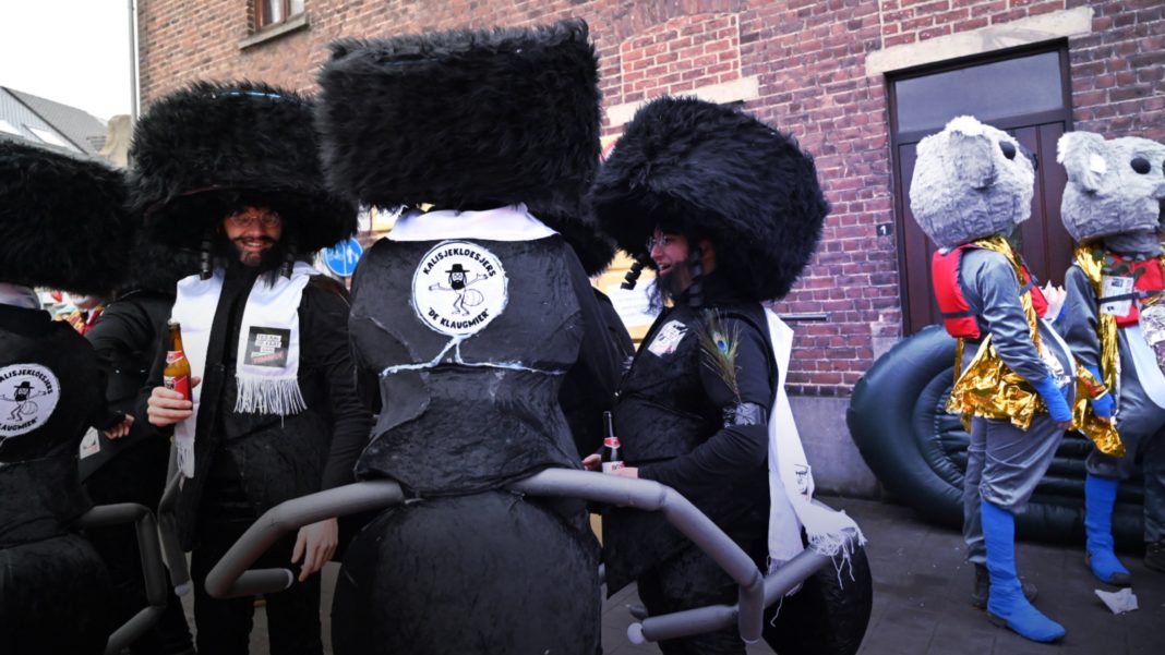 Anti-Semitic Belgium parade