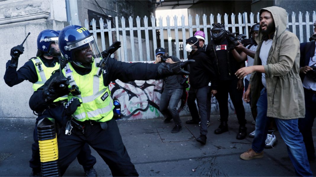 London Police - Clash - Protesters
