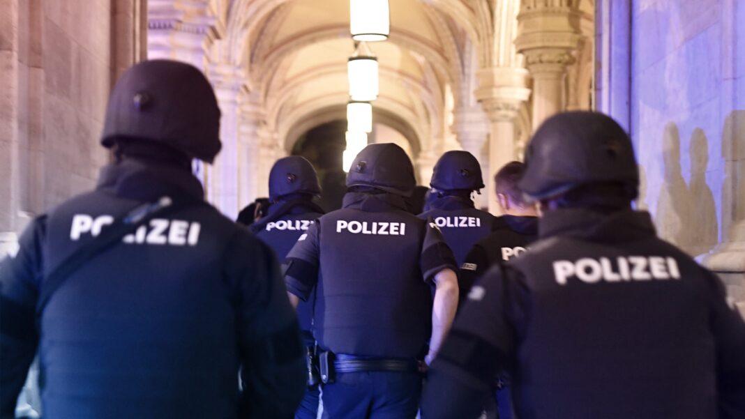 Shooting incident reported near Austrian synagogue, 7 casualties reported