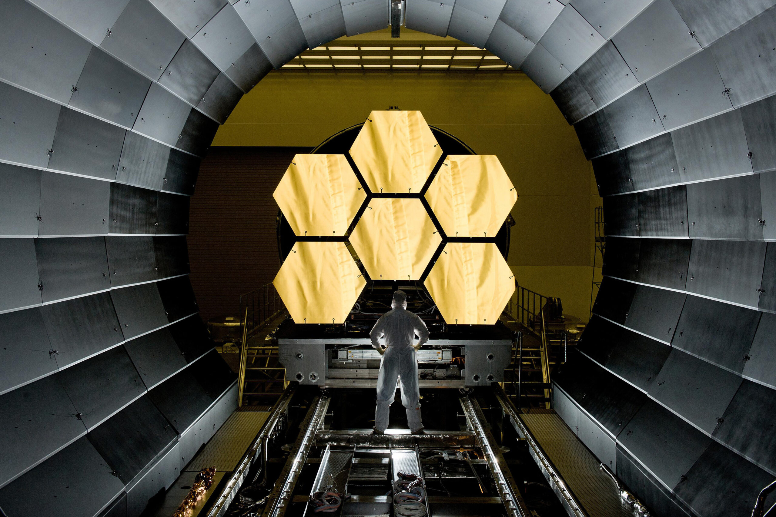'Panic!': Does The James Webb Space Telescope Show The Atheistic 'Big Bang' Didn’t Happen? - Harbingers Daily