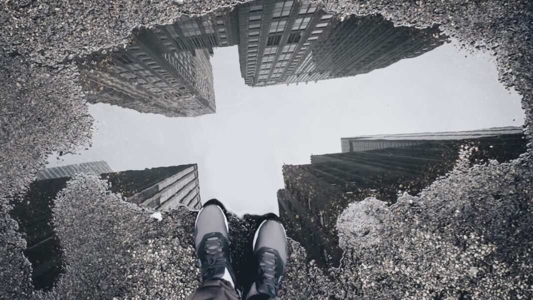 Puddle, City, Upside-down
