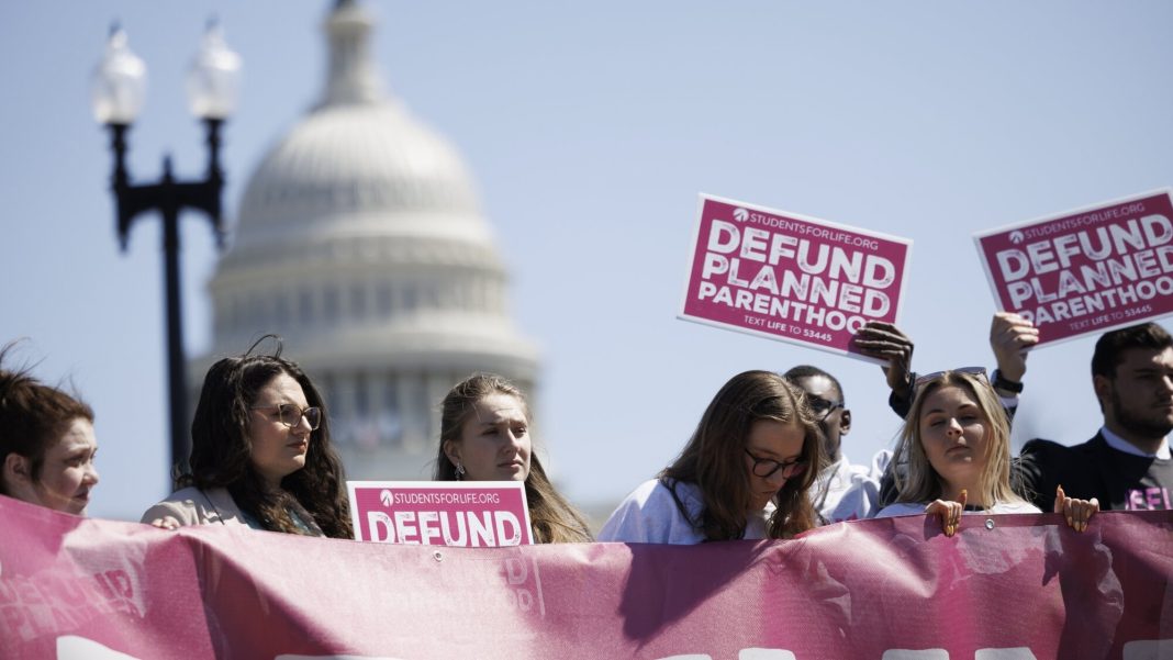 Defund Planned Parenthood, Congress, abortion, pro-life, protest