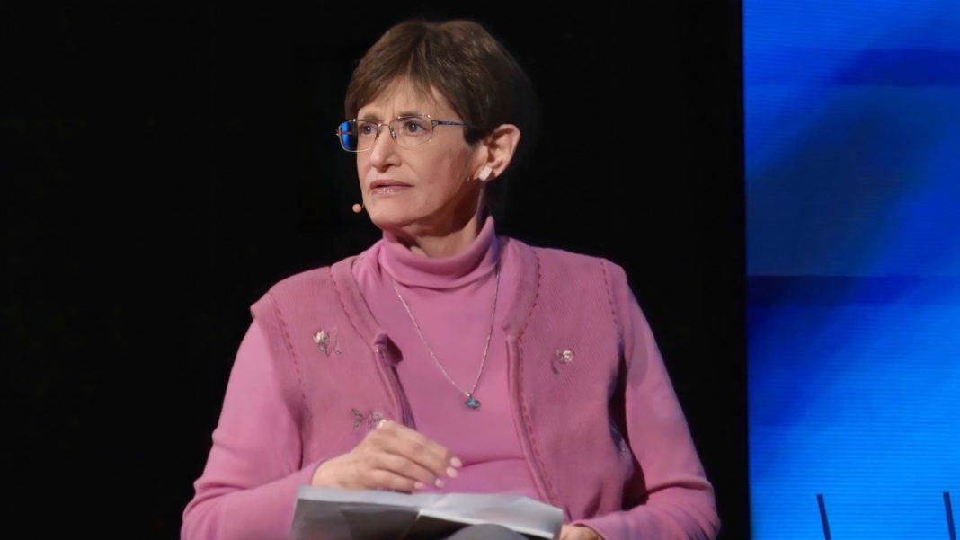 c57c58b6 75ef 44a1 914e 25ace7d15fe9 1 105 c