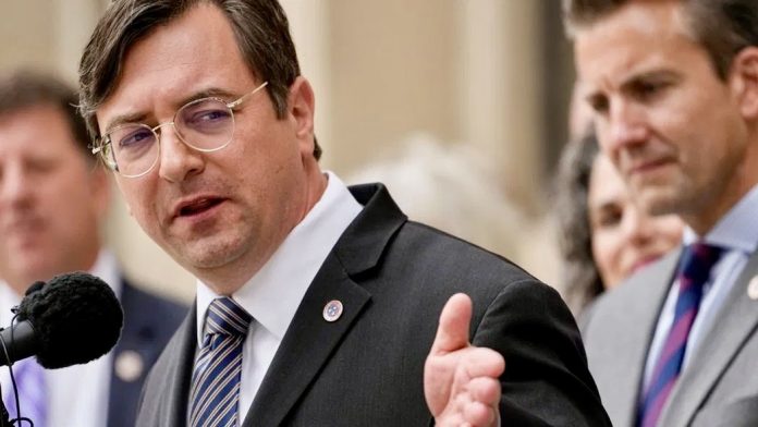 4a5b6bbe 3c88 4206 9526 b9884210c2de large16x9 ap23297714930201