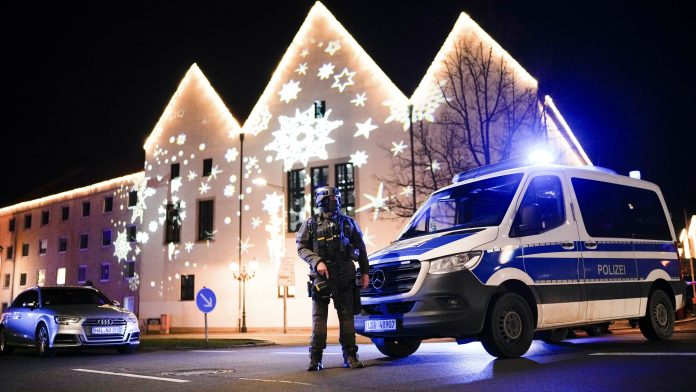 tlpmoccrm5bprczg3ogosonzb4 2