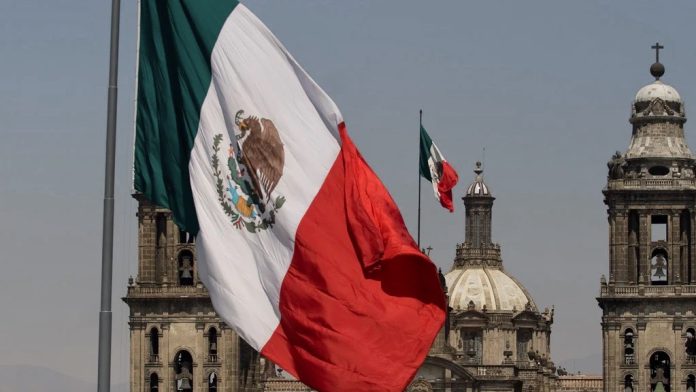 bandera de mexico dia de la 24 de febrero 1