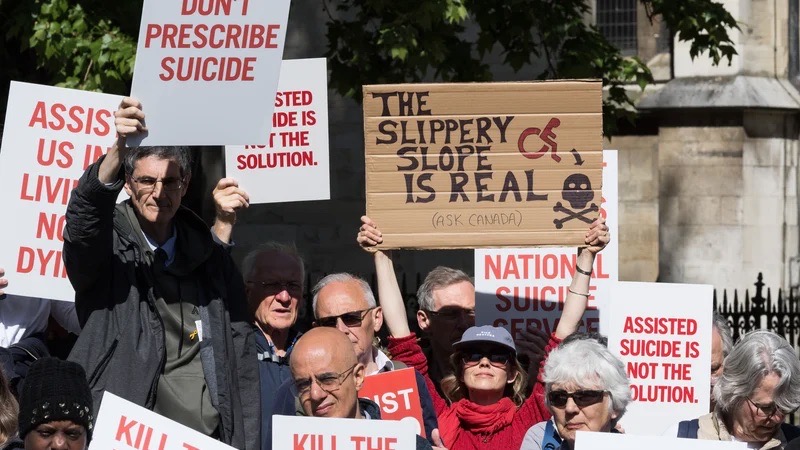 assisted-dying-bill-protest-in-london assisted dying bill protest in london