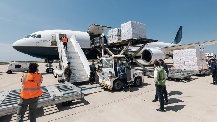 lebanonairliftmarch28use 2